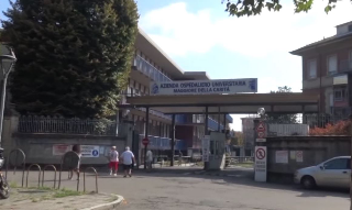 Cade dal balcone mentre lavora, uomo morto nel Biellese